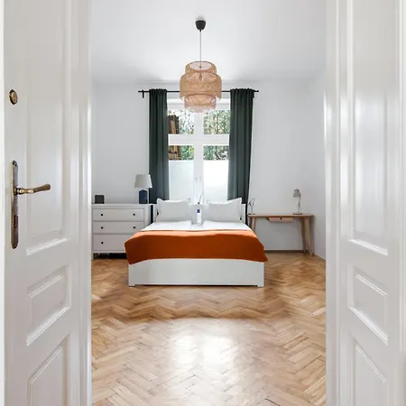 The Emerald Door Apt, 60 M2, 2 Min To Main Square By Gio Loft * Krakov